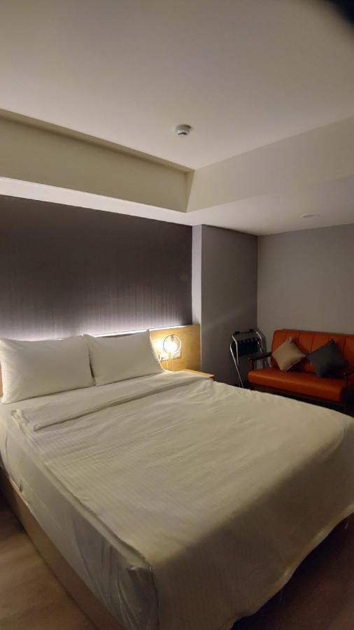 Cy Hotel Taipei Exterior foto